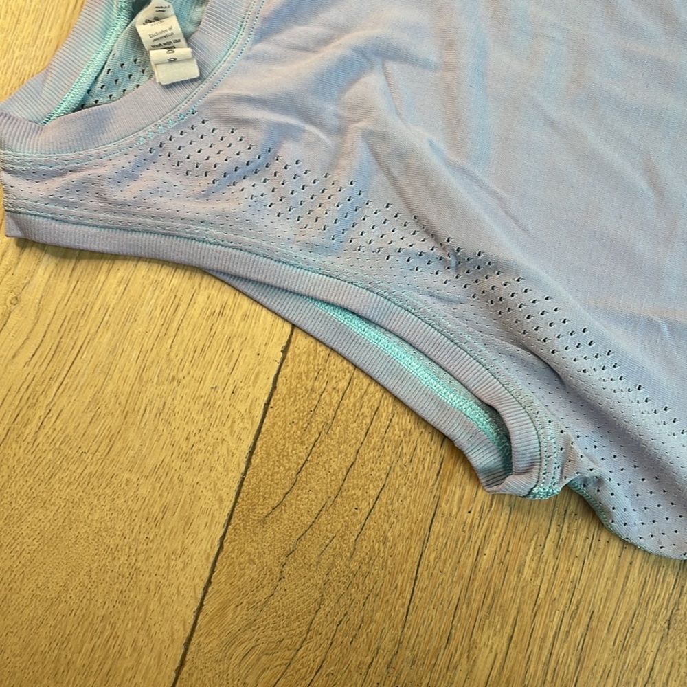 Lululemon tank top - distressed color - Picture 5 of 9
